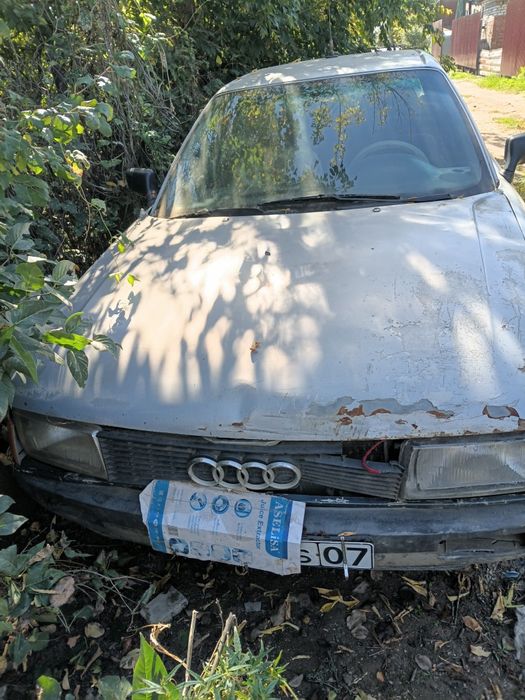 Продам машину ауди 80  на ходу