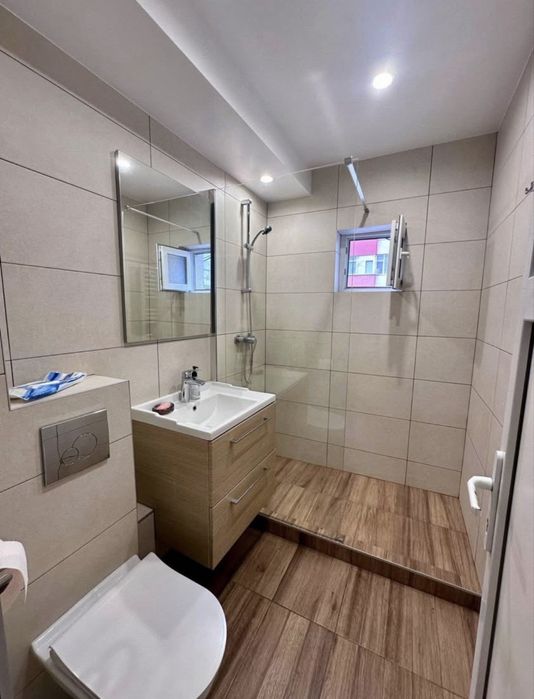 Apartament cu 3 camere