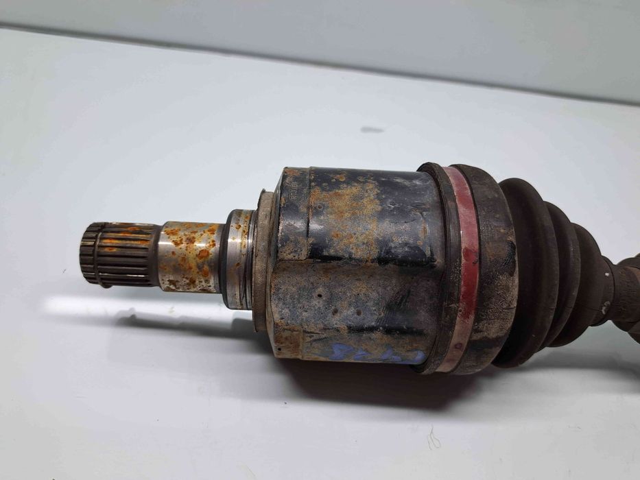 Planetara stanga fata MITSUBISHI Outlander II [Fabr 2006-2015] OEM 2.0
