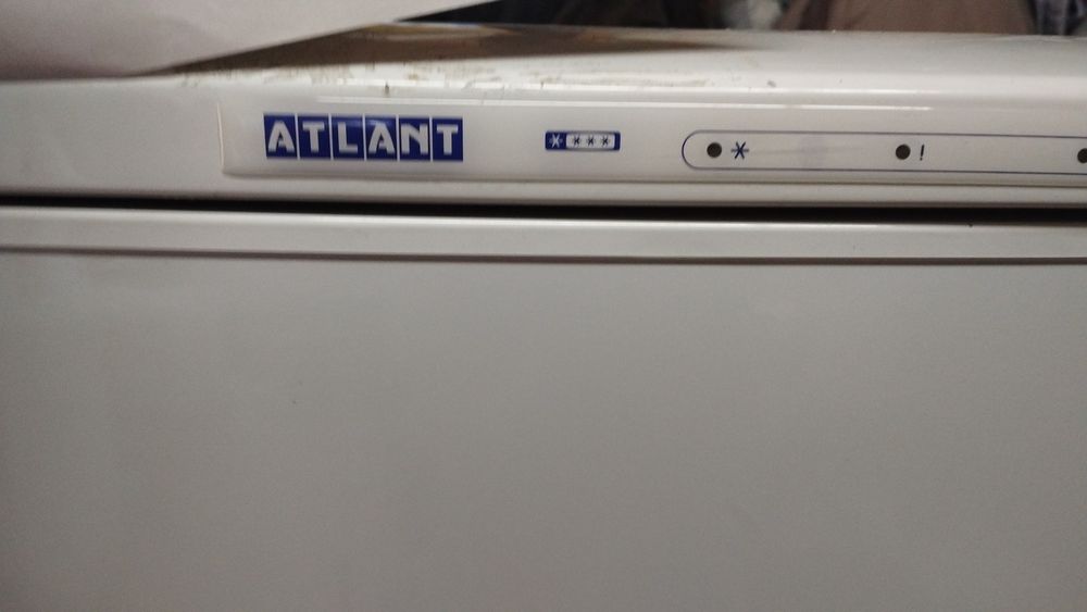 Новые две морозильные камеры