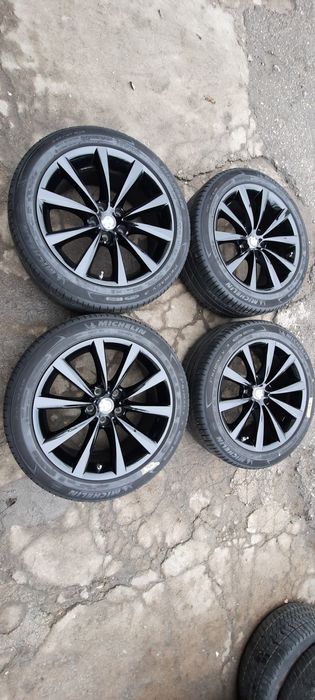 Оригинални BMW 5 G30,G31-18цола-5/112-с датчици