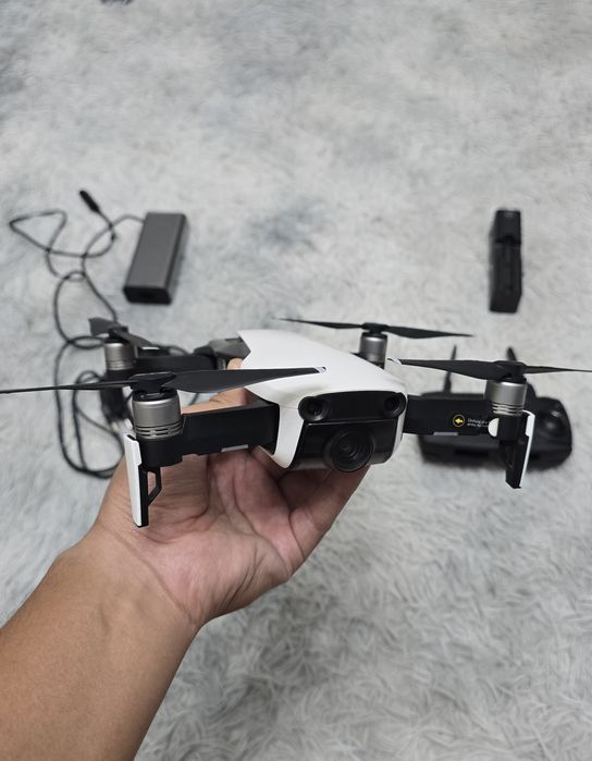 Дрон DJI Mavic Air