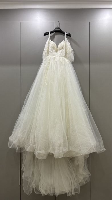 Продам свадебные платья