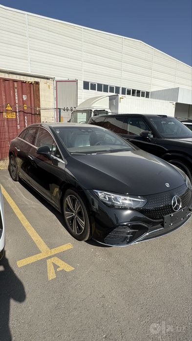 Mercedes benz EQE500 4 matic
