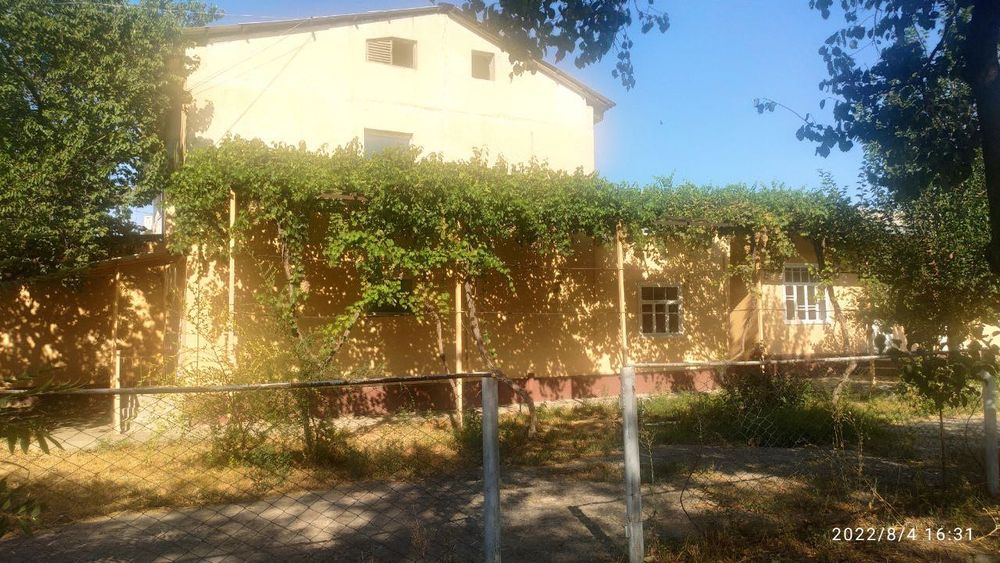 16,2 соток участка, 2 қаватли бино, марказда, Ивановский, Глазной