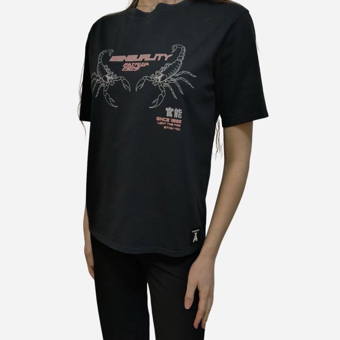 Оригинална дамска тениска Patrizia Pepe Scorpions 2M4464 J297 FF61