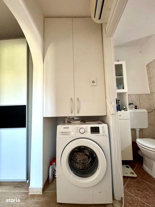 Girocului - 3 Camere - Decomandat - Etaj Intermediar - Centrala Propri