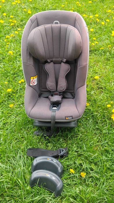 Scaun auto BESAFE STRETCH - de la 6 luni la 7 ani