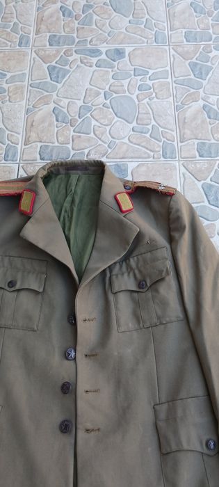 Фуражки и снимки с рамки