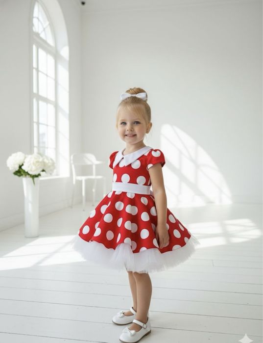 Прлатье в горошек в ретро стиле для садика