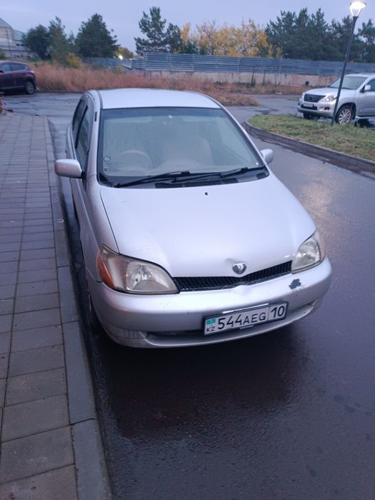 Продам тойоту платц