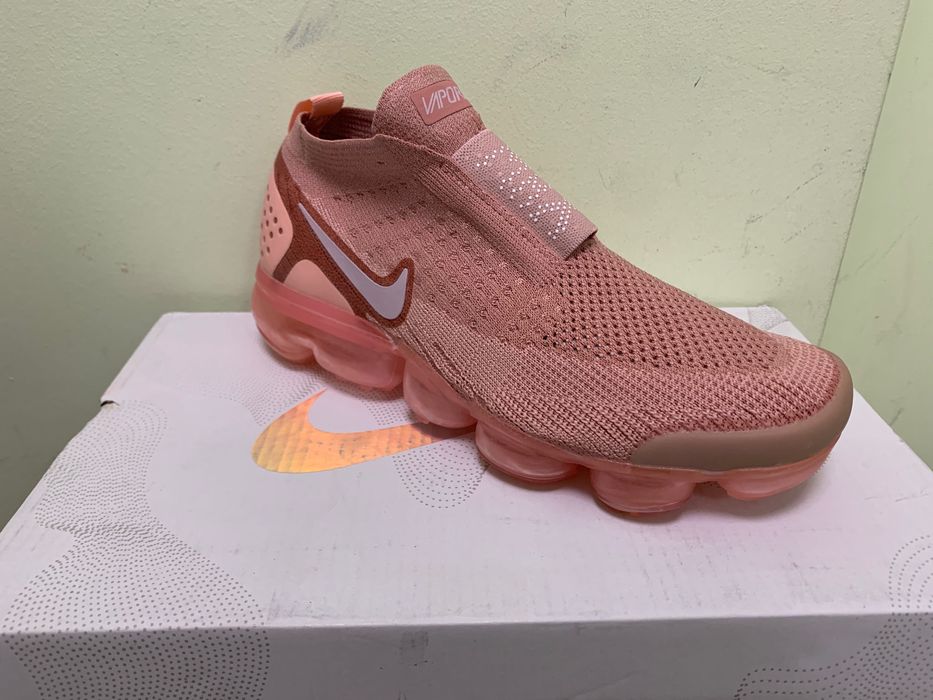Нови дамски маратонки Nike Vapormax Flyknit pink налични 38 номер