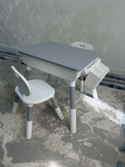 Продам детский столик