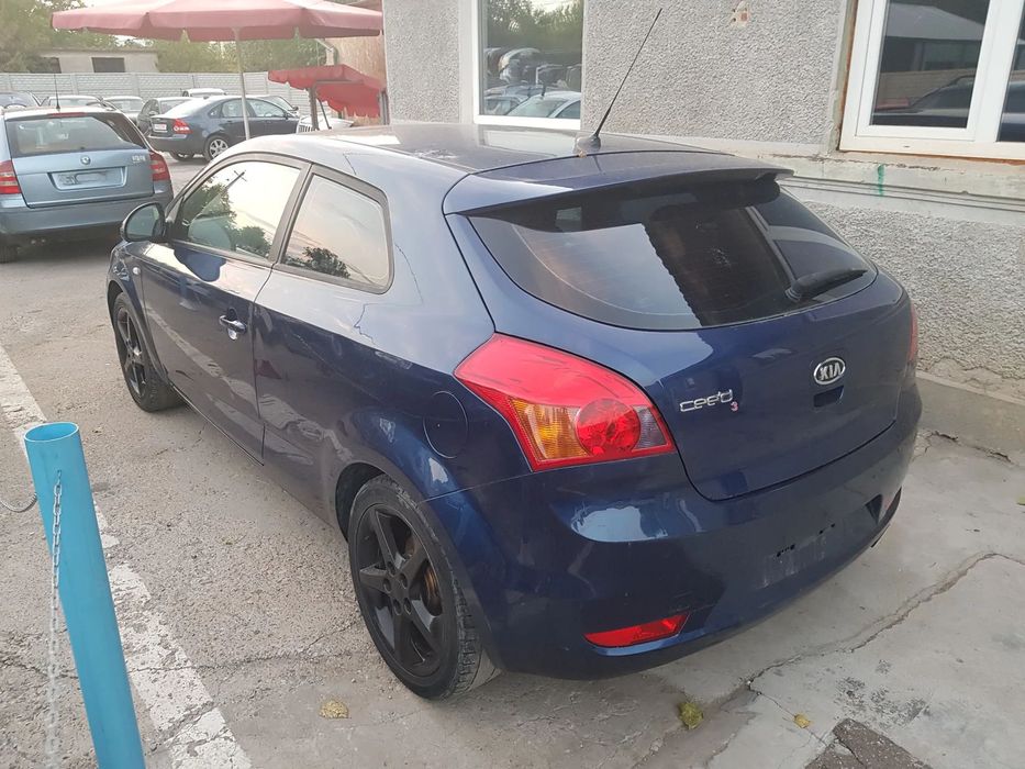 Usa stanga fata/Usa dreapta fata /Aripa stanga fata KIA CEED COUPE