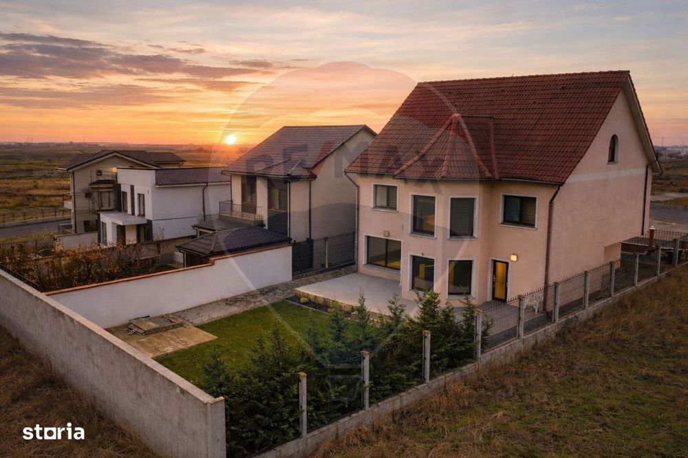 Casa / Vila cu 7 camere de vanzare in Ovidiu Sud Constanta