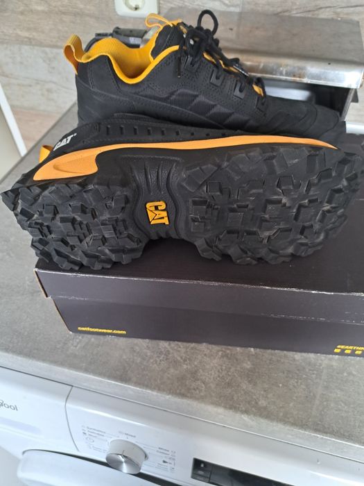 Маратонки,обувки CAT