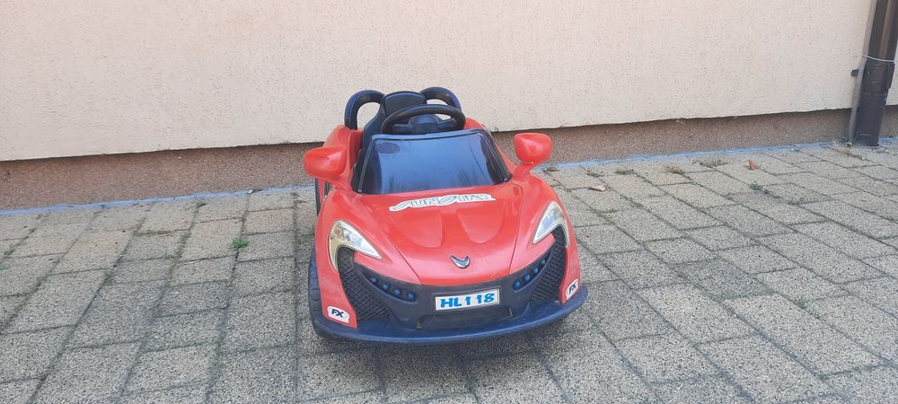 Masinuta electrica model sport pentru copil 3-9 ani