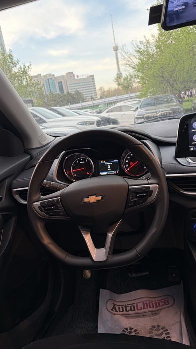 Tracker Premier 2023