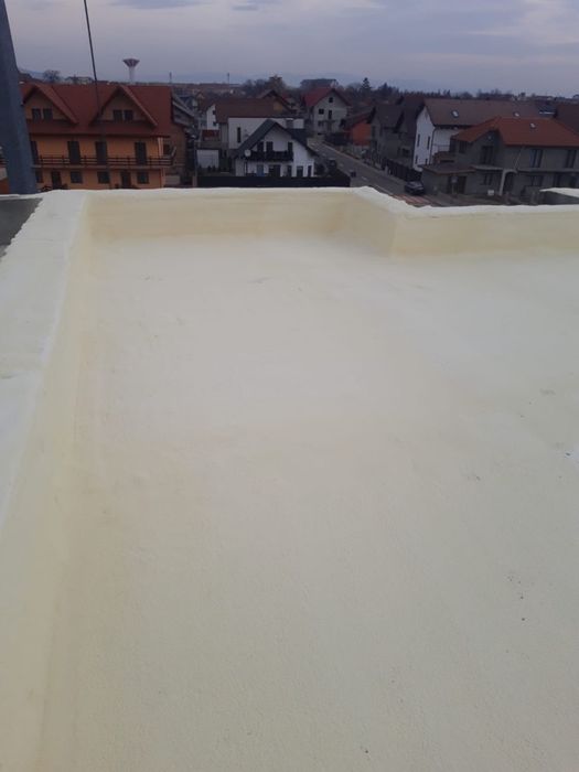 Izolatii cu spuma poliuretanică/pod/acoperiș-Firma Autorizată