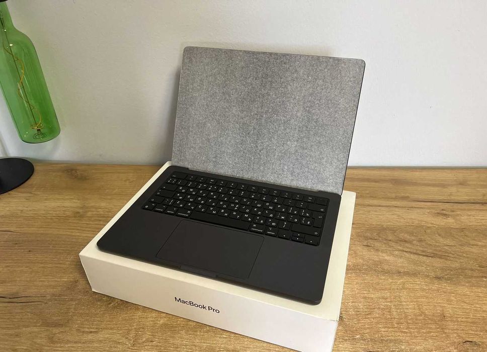 Apple MacBook Pro 14 M3  18GB 512GB