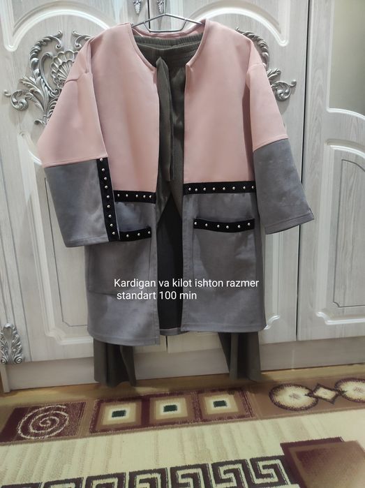 Ayollar kiyimi sotiladi