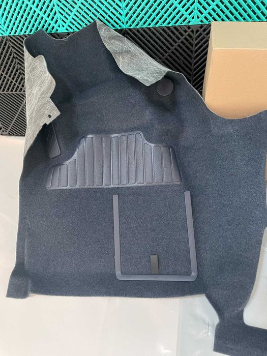 Mocheta podea fata Renault Espace 4 noua originala Renault