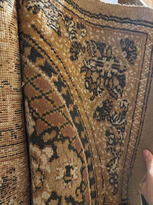 Ковер 2 × 4,  и  1.70 × 2.60