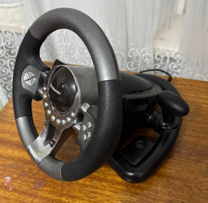Игровой руль Defender Forsage GTR