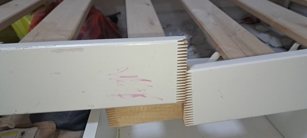 Двухъярусная кровать