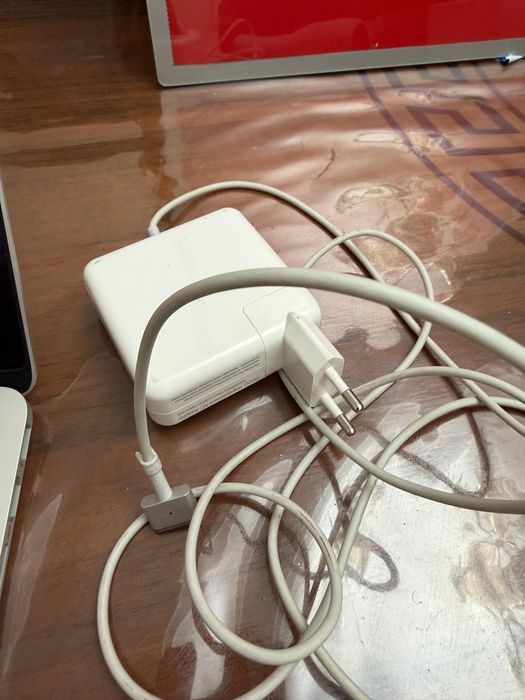 Срочно продаю Apple MacBook Pro