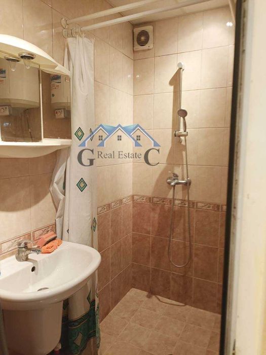 Дава се под наем  в Варна, Общината - 18 кв.м за 179.52 € - Снимка #16