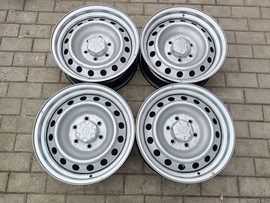 Продам оригинальные металлические диски на автомашину Toyota Prado