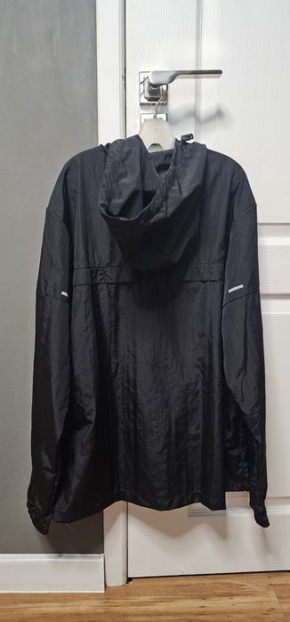 Ветровка на NIKE