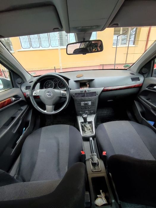 Opel Astra H  1.7 cdti