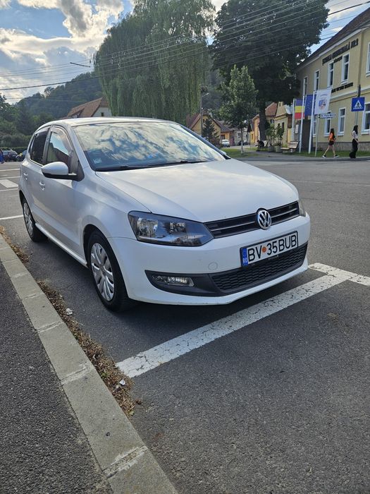 VOLKSWAGEN Polo 2010