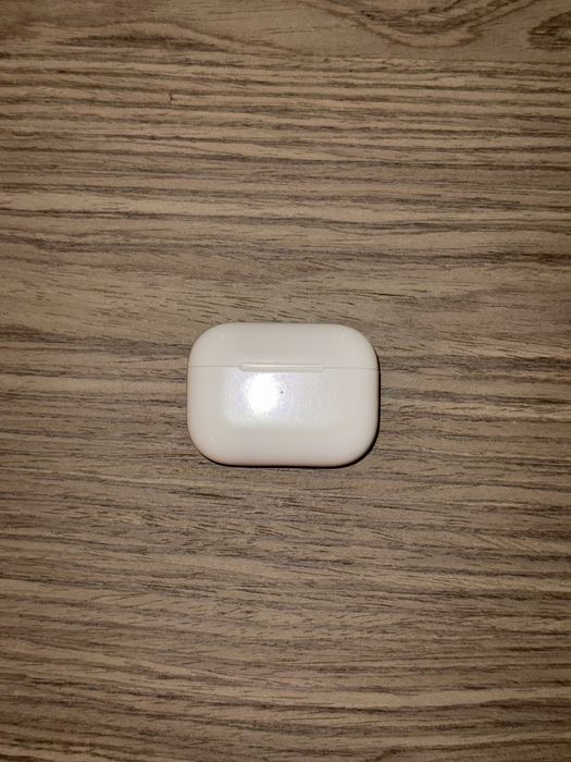 AirPods nayshnik sotiladi
