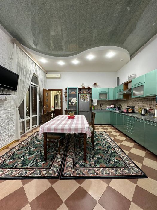 Продаётся дом на максима горького