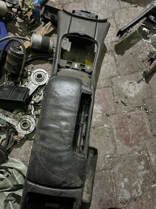 Телефон на мерседес