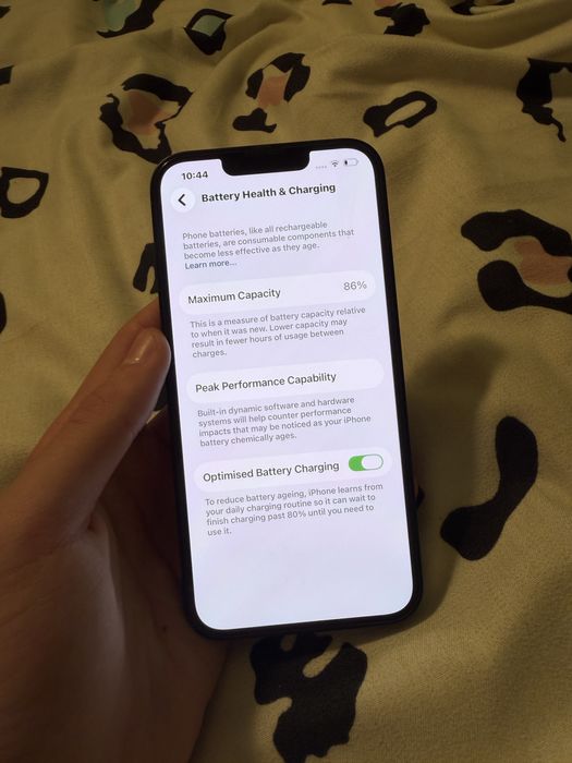 Iphone 14 baterie 86% , ingrijit 128gb
