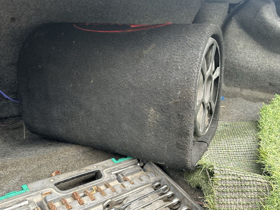 Сабвуфер средний