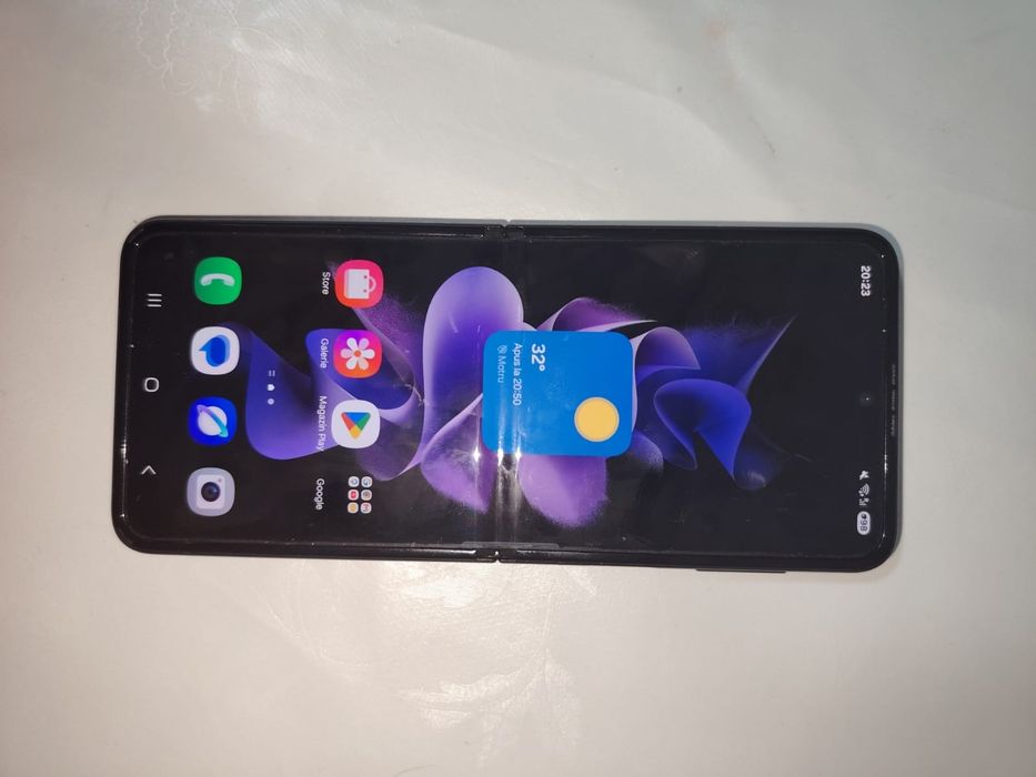Samsung Galaxy Z Flip3 256GB