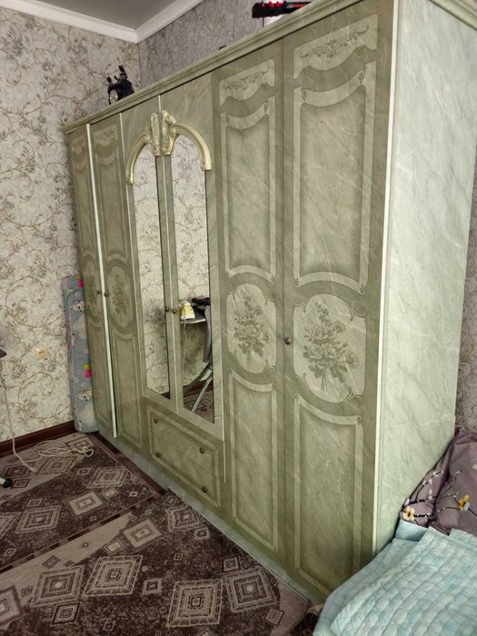 Шкаф, комод, зеркало
