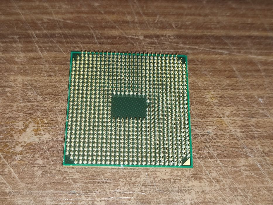 Procesor Laptop AMD A4-4300m - 2,5ghz Socket FS1 (FS1r2)