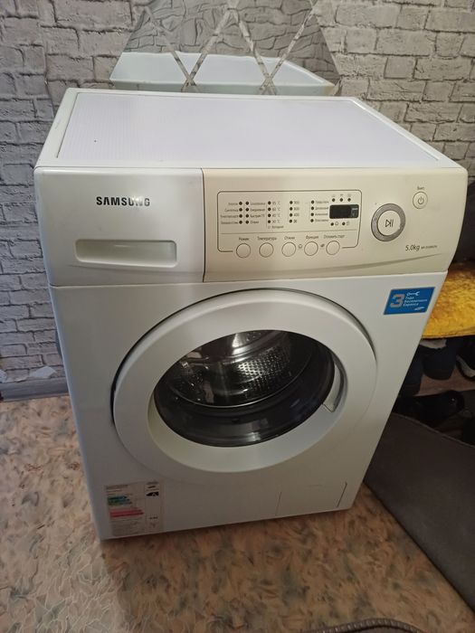 Стиральная машинка самсунг.