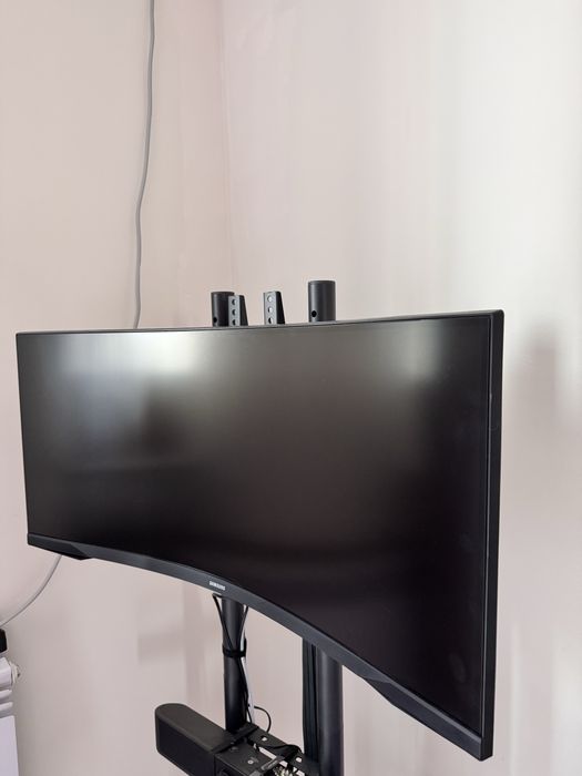 Монитор SAMSUNG Odyssey G5 34’