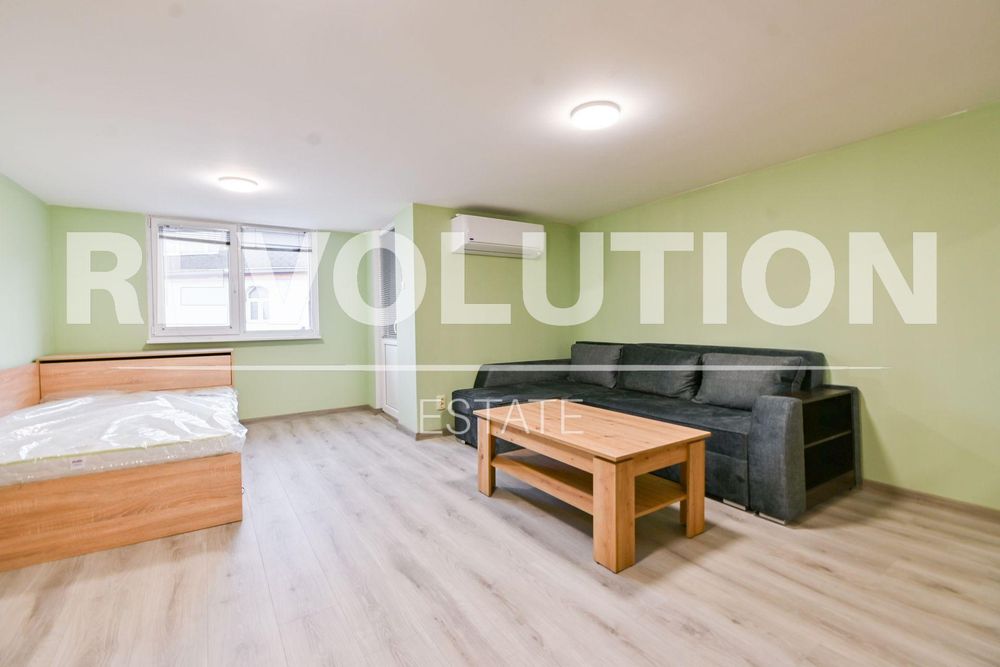 Етаж от къща в ж.к. Драгалевци.