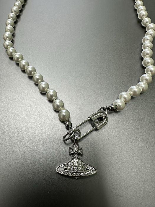 Colier Vivienne Westwood cu perle de cultura