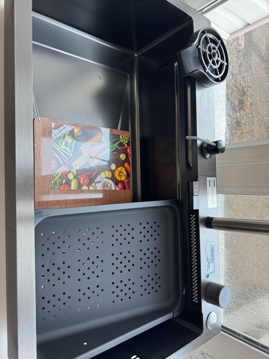 Продам кухонную мойку