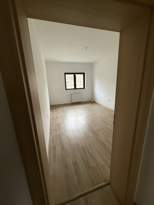 Inchiriez in Dumbravita kaufland ap.3 camere parter