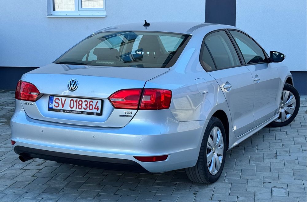VOLKSWAGEN Jetta 2012 — imagine 2